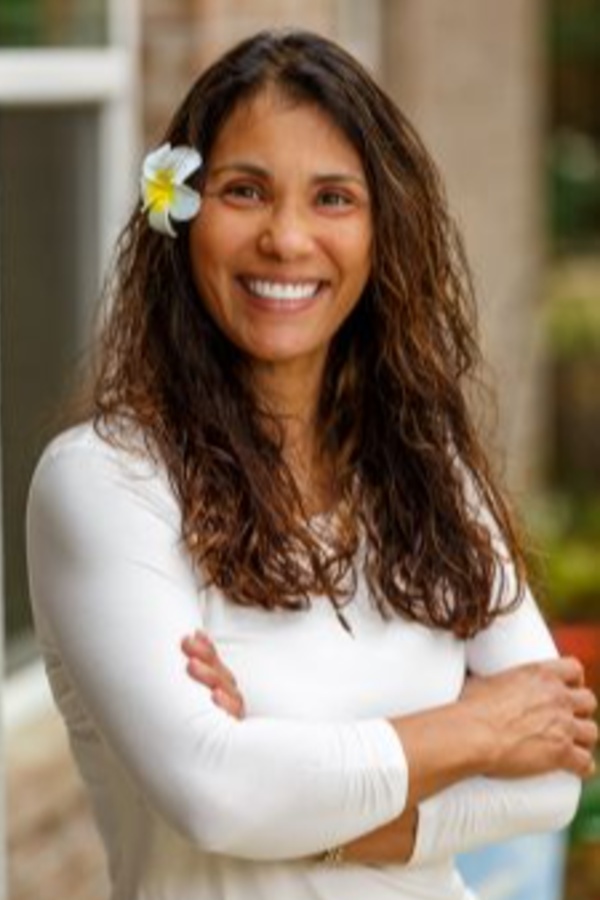 Cruise Brothers Travel Agent Lana Parks